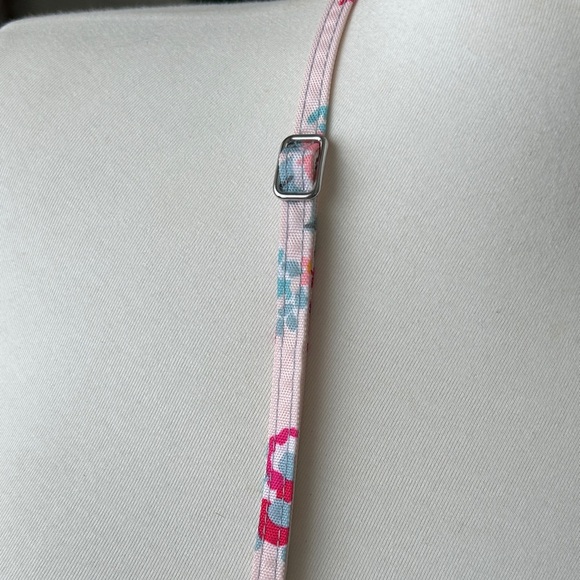 Vera Bradley Crossbody Wallet | Floral RFID Zip Wallet Bag Pink and Blue - Picture 3 of 16